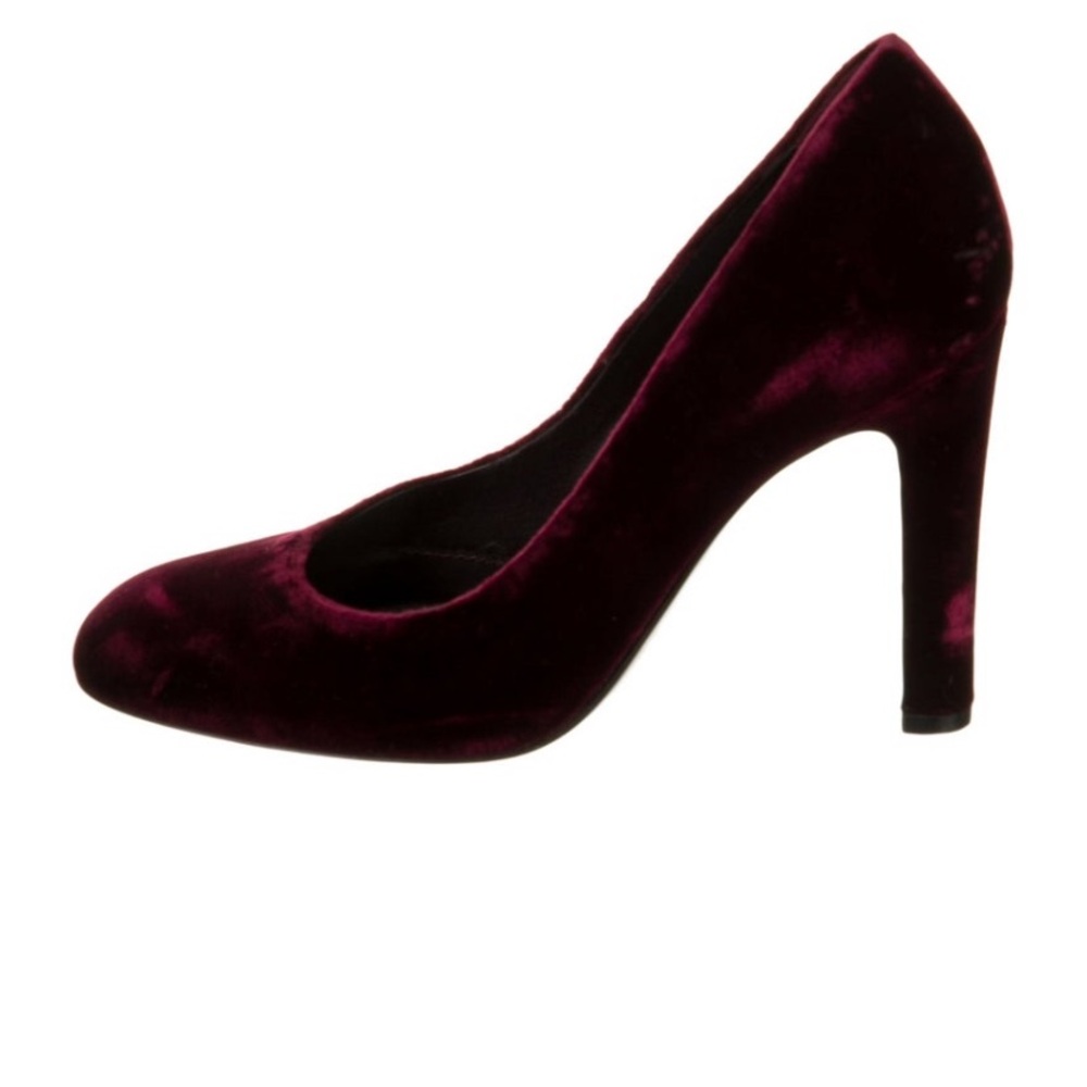 Elegant Velvet Burgundy Pumps 5.5